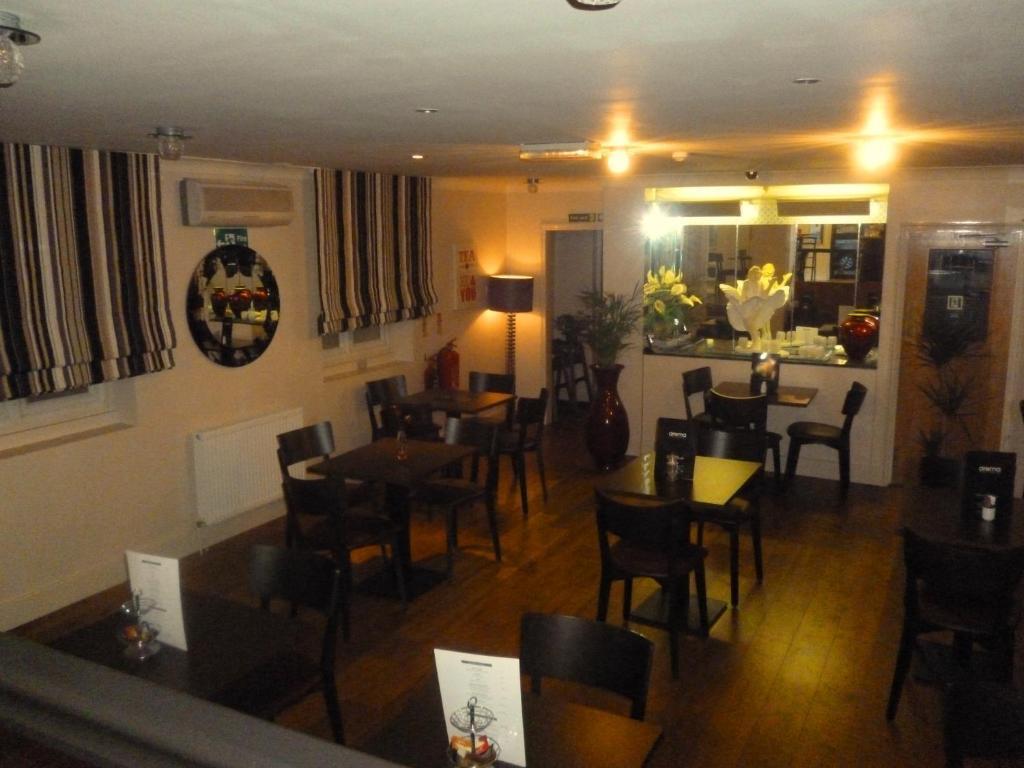 Thameside Hotel Ридинг Экстерьер фото