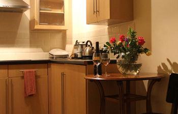 Thameside Hotel Ридинг Экстерьер фото